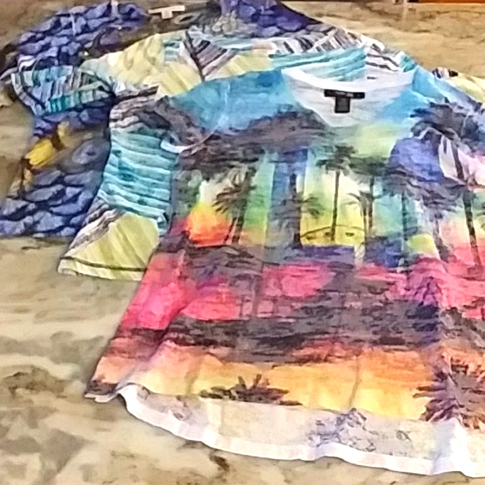 3 Cute Petite Tops